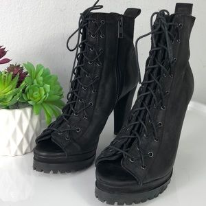 poshmark platform boots